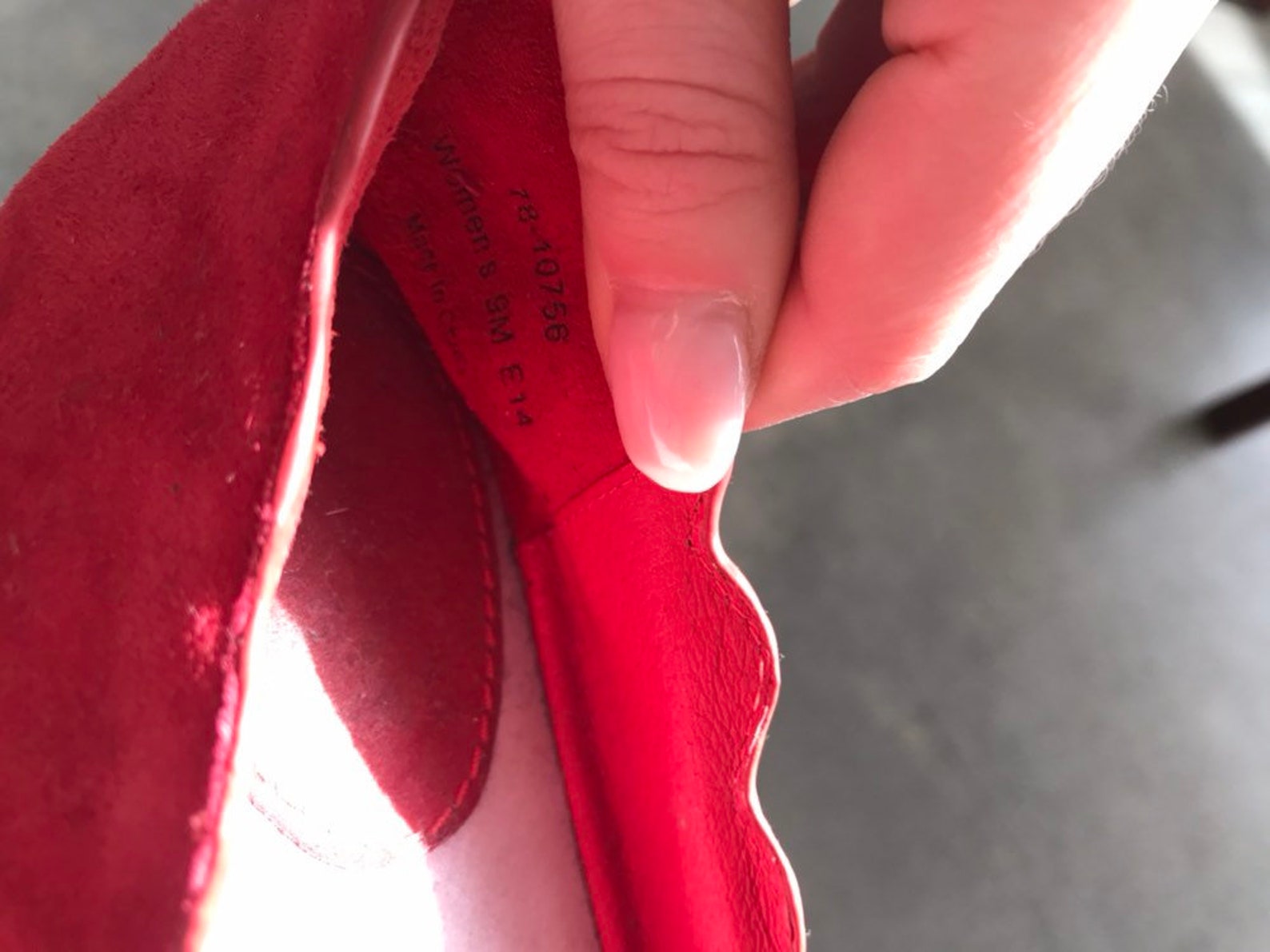 red suede leather scalloped edge ballet flats slippers sz 9m 9 m red suede leather scalloped edge ballet flats slippers sz 9m 9 m