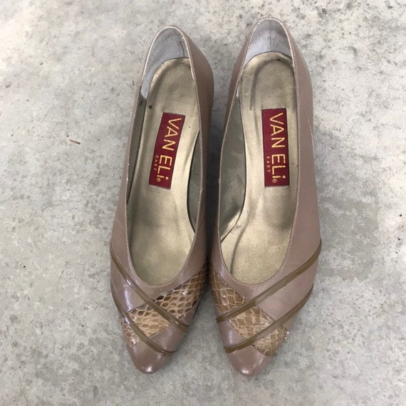 taupe leather pumps