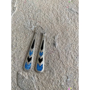 Vintage Alpaca Mexico Earrings Inlaid Crushed Stones Dangle Silver NG 2.5 x 0.4