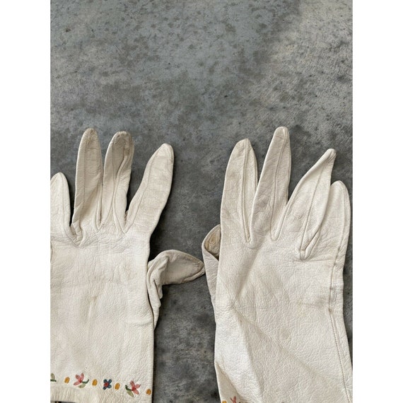 Vintage Gloves Floral Ivory Cream Embroidered Han… - image 7