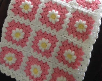 Handmade Crochet White Baby pink daisy Blanket /Granny Square blanket /new baby gift / christening present /Hand Knitted baby blanket shawl