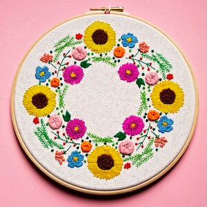 Hand Embroidery Kit, Floral Embroidery For Beginners, Wreath Embroidery Kit, Flowers Embroidery Set, Sunflower Embroidery, DIY Craft Kit image 4