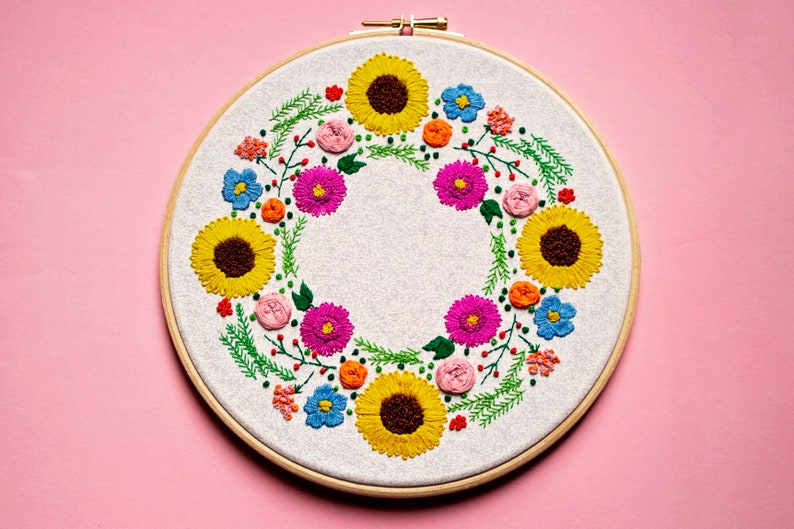 Hand Embroidery Kit, Floral Embroidery For Beginners, Wreath Embroidery Kit, Flowers Embroidery Set, Sunflower Embroidery, DIY Craft Kit image 4