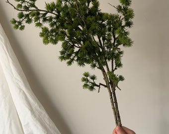 Real Touch Faux Winter Cedar Branch, Fake Pine stem, Artificial Plants For Office Home Decoration, Winter Home Decor Wreath Sash