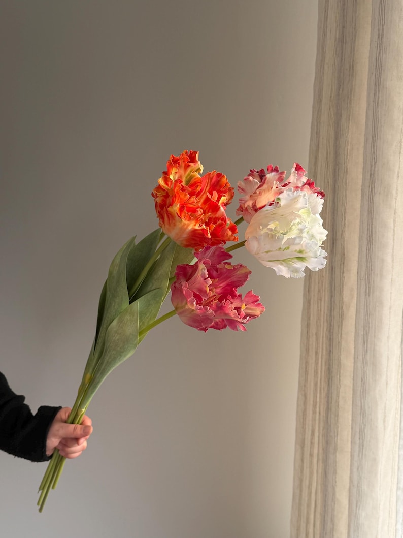 Fake parrot tulip flower,artificial tulips stems, Real touch tulip,fake flower arrangements,fake tulip for Mothers Day gift Random Mix