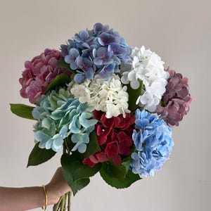 Faux Hydrangea Stem, fake Flower Centerpiece Wedding Table Decor, Home DIY Floral Arrangment Fake Hydrangea For DIY Decoration