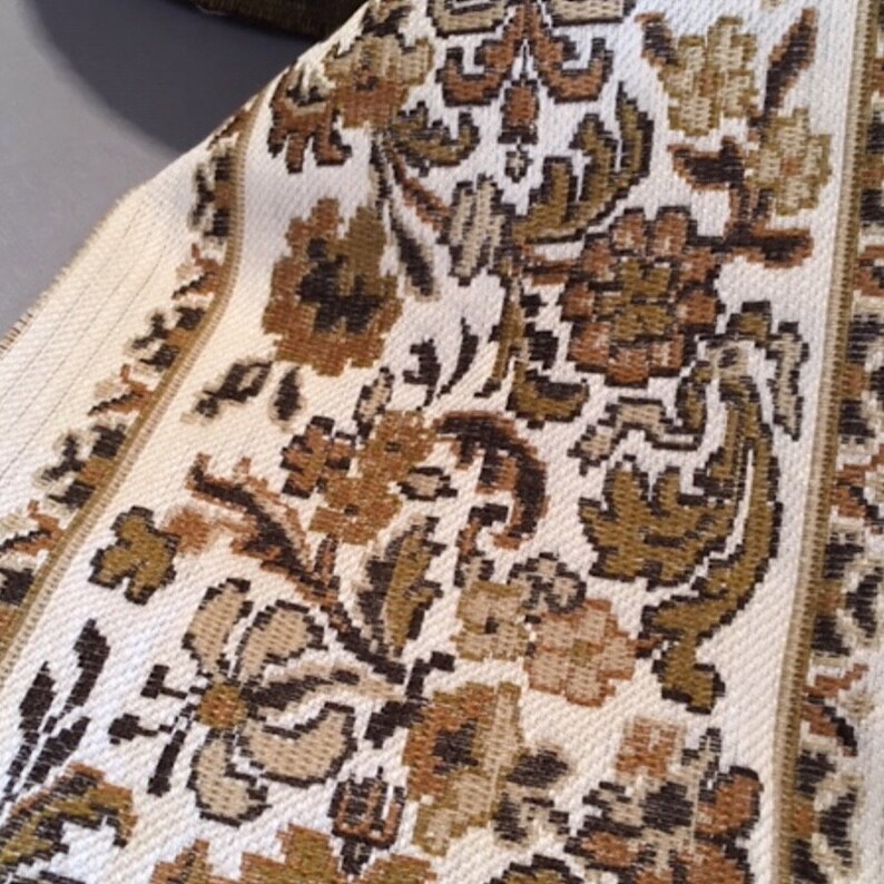 French Wool Weave Wide Trim Carpet or Rug Trim Passementerie Upholstery Wide Trim 20.5 cm Whole Roll For Sale,