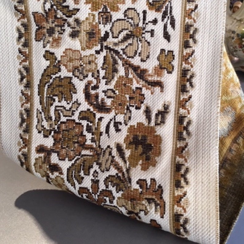 French Wool Weave Wide Trim Carpet or Rug Trim Passementerie Upholstery Wide Trim 20.5 cm Whole Roll For Sale,