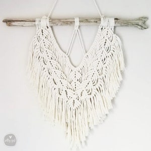 Driftwood for Macrame 16-20 x .75-1 Wall Hangings Mobiles Driftwood Display image 10