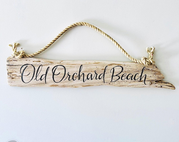 Custom Driftwood Sign with Rope Hanger – Hand-Painted Coastal Cottage Decor