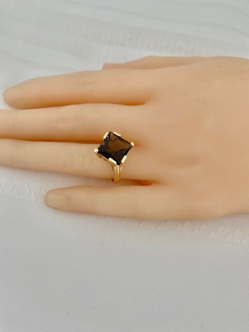 14K Gold Smoky Topaz Trillion Faceted Gemstone Yellow Gold Exquisite Ring image 3