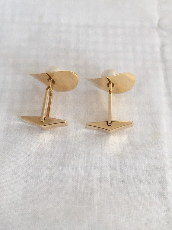 14K Gold Solitaire Cultured Pearl Cuff Links Beau… - image 4