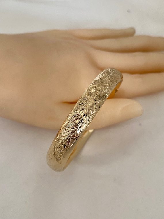 14K Solid Gold Bangle Hinged Tubular Bracelet Floral … Gem