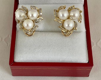 14K Gold Solitaire Diamond Triple Cultured Pearl Omega Post Earrings Beautiful