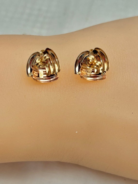 14K Tri Color Ribbed Dome Lightweight Earring 1.4 