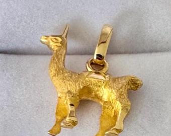 18K Solid Heavy Gold Llama / Alpaca Animal Textured Pendant 3D Yellow Gold 6.10 Grams Height - 0.92” x 0.75”- Wide  Hallmark 18K Beautiful