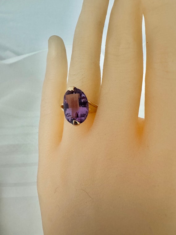 10K Solid Gold Amethyst Gemstone Oval Lineal Step… - image 1