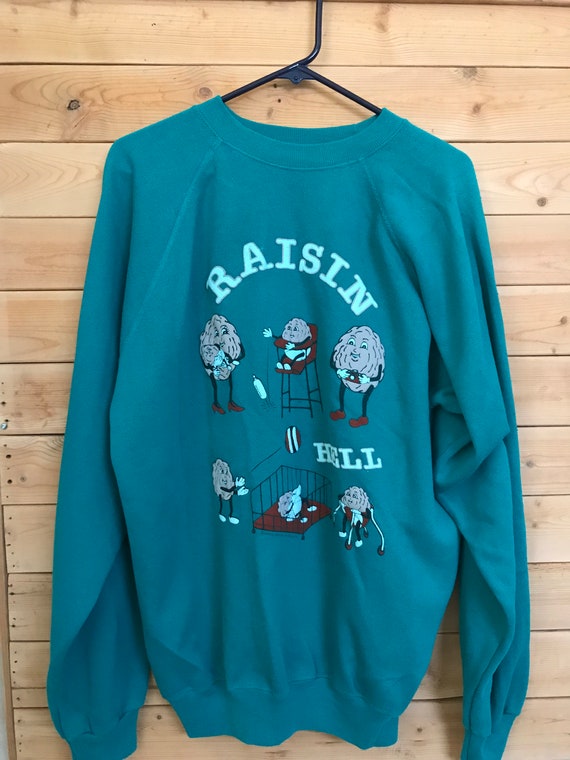 Vintage Raisin Hell Sweater// Vintge Raisin Hell S
