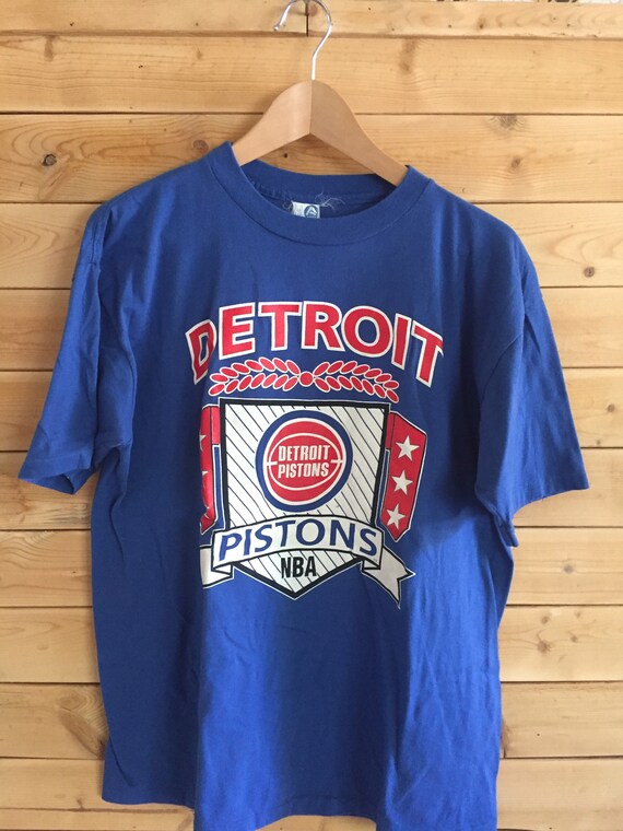 vintage detroit pistons shirt