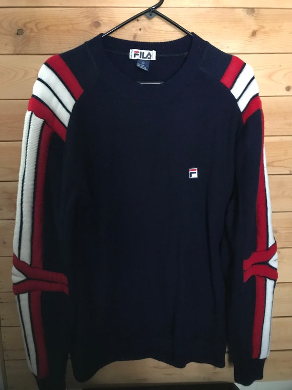 Vintage Fila Sweater// Vintage Fila Sweatshirt// V