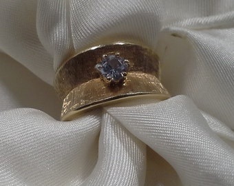 Vintage 14k Gold Aquamarine Ring, Unique Design, Size 5-3/4