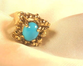 Vintage Sleeping Beauty Natural Turquoise14k Yellow Gold Cabochon Ring Size 6.5 weight 5.9 grams