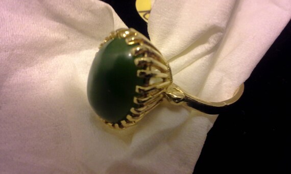 Vintage Solid 14kYellow Gold Solitaire Green Neph… - image 3
