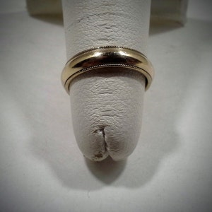 Vintage 10K Yellow Gold 4.23 mm Wide Milgrain Edge Wedding Band Ring Size 3-3/4 Weights 2.07 mm