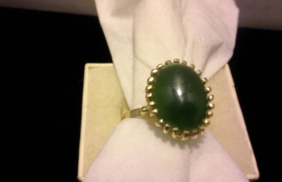 Vintage Solid 14kYellow Gold Solitaire Green Neph… - image 1