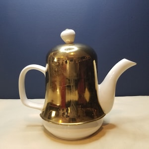 Vintage Tea Kettle with Brass Dome - Insulated Dome Tea Kettle - Made in Korea - Helmeted Tea Pot