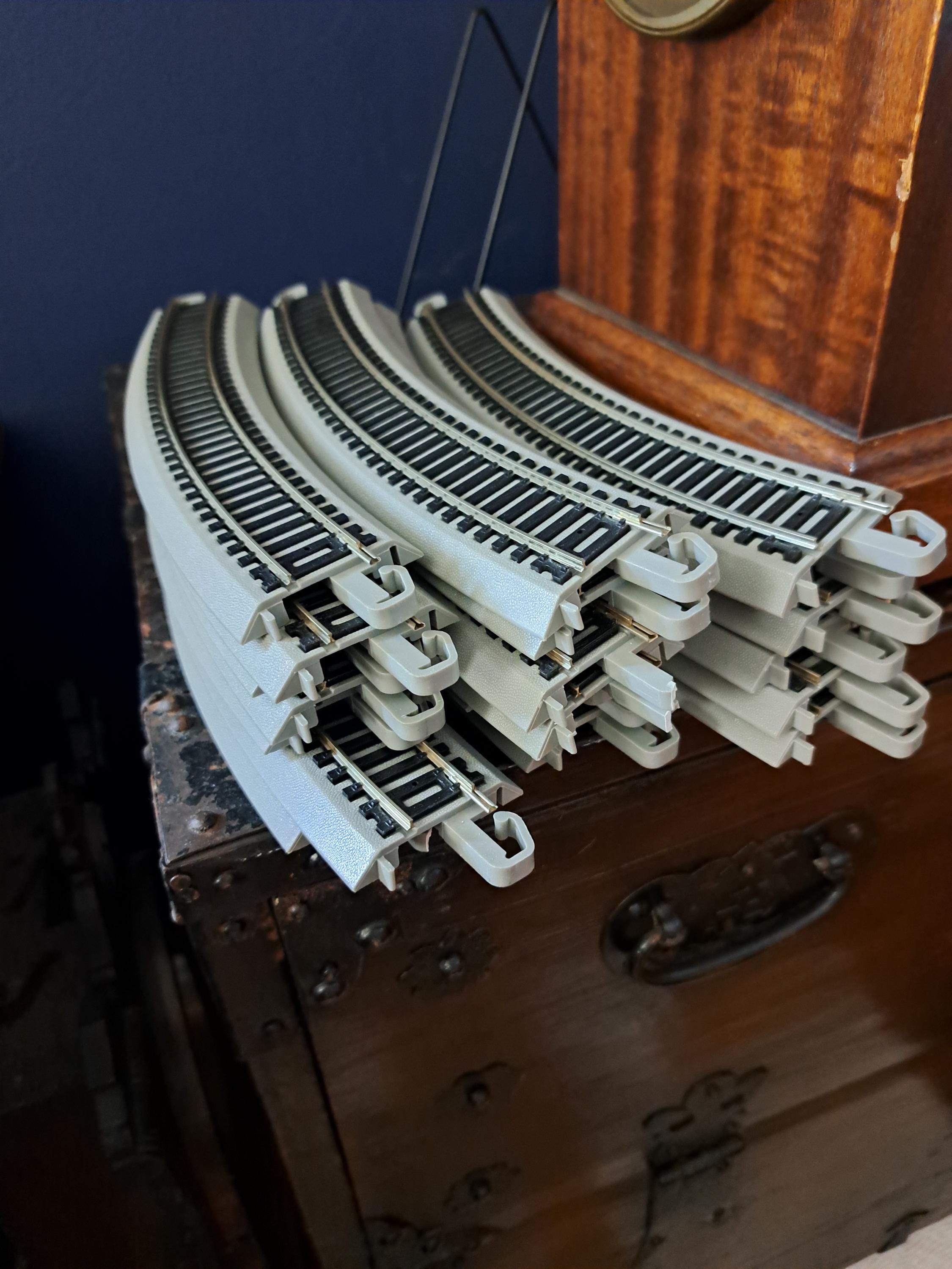 Vintage Train Set With Nine Cars, One Engine, Tracks and Control Box - Etsy