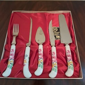 Vintage Sheffield Semi Porcelain Carving Set in Original Box, Hand Painted Porcelain Handled Carving Set by Sheffield, Made in England