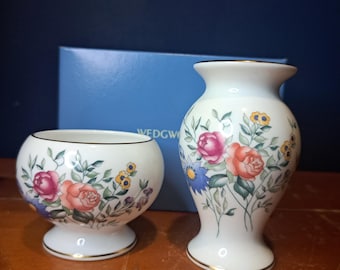 Cuenco vintage Wedgwood con rosas, diseño Avebury 153, jarrón Wedgwood Bud con diseño Avebury, jarrón pequeño con rosas, caja original Wedgwood Avebury