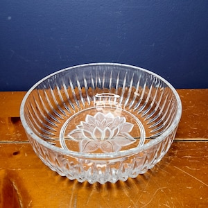 Vintage Lead Crystal Lotus Flower Bowl, Vintage Crystal Serving Bowl, Mooie Louts Patroon Lead Crystal Bowl