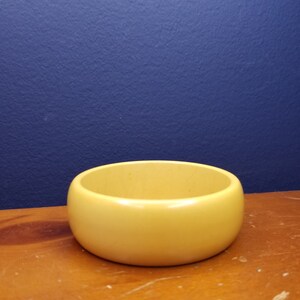 Gorgeous Vintage Bakelite Pale Yellow Bangle Bracelet