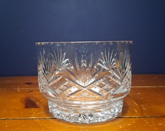 Cuenco de cristal con 24% de plomo de Vintage Illusions, fuente de cristal con pie de estilo vintage, fuente de cristal con plomo, colección de cristal con plomo