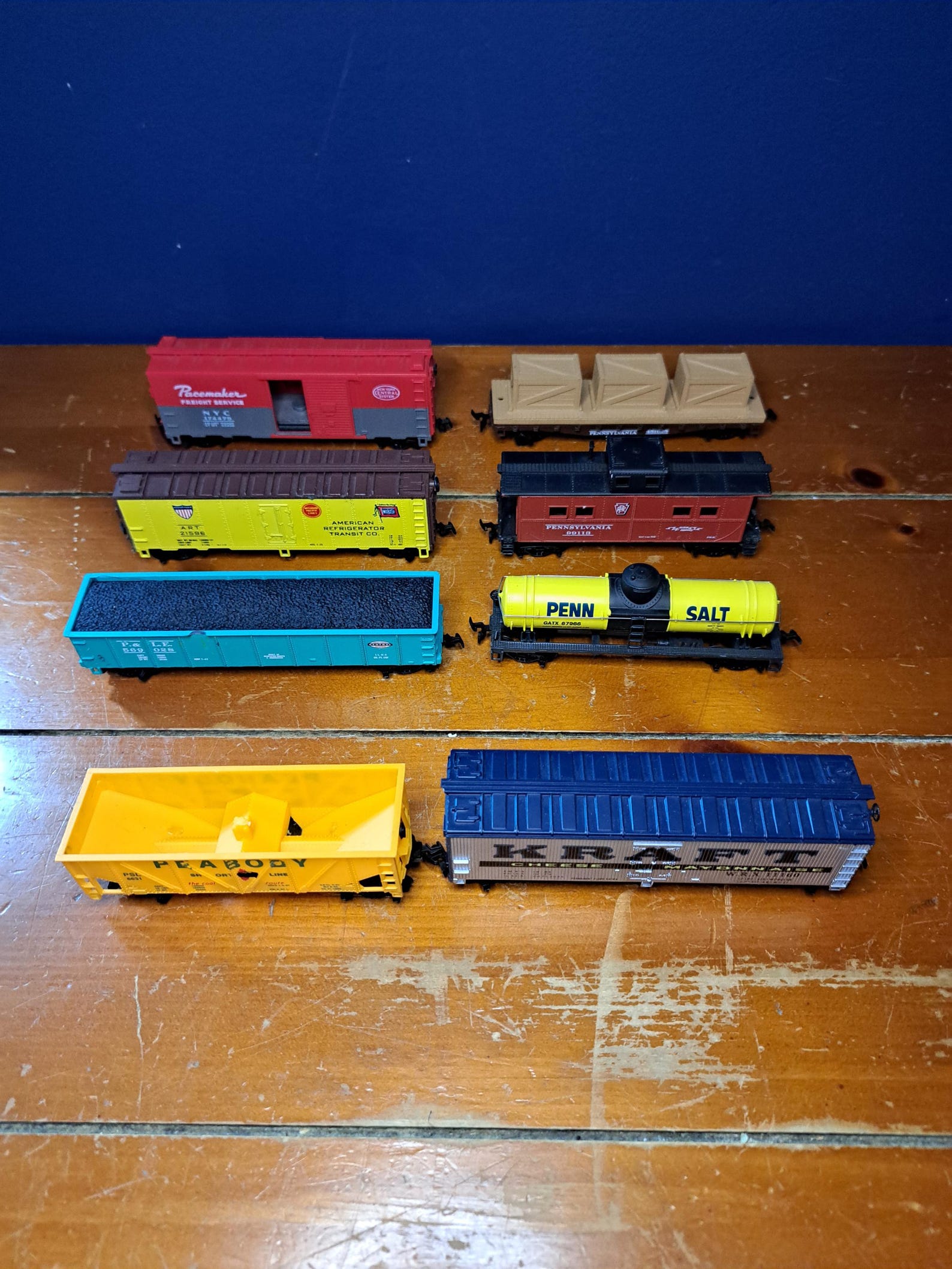 Vintage Train Set With Nine Cars, One Engine, Tracks and Control Box - Etsy