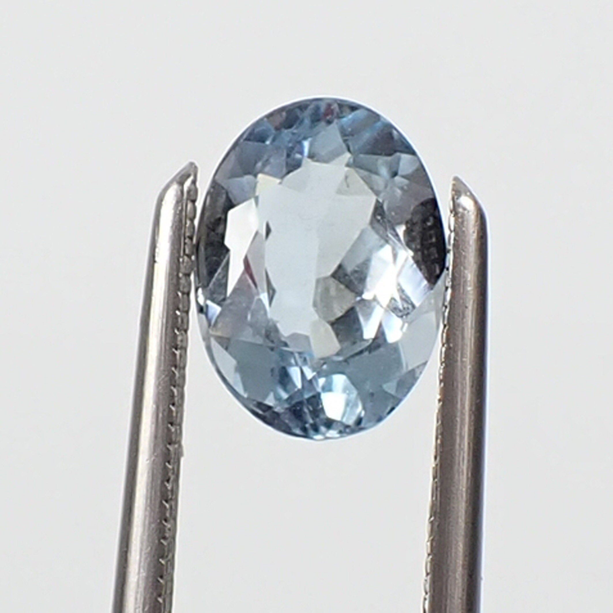 Pierre Aigue-marine Bleu Océan 88,5 Ct - Coupe Ovale - Qualité AAA+ - Création Laboratoire - Inde
