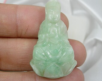 55.5cts Quan Yin Goddess Lady Buddha Unmount Pendant Light Green White Jade Natural Australian Chrysoprase 42.50 mm Length, 11.1 grams