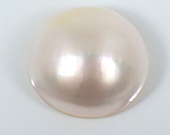 17.3x16.5 mm Off Round White Colour Pink-Rainbow Hues AA-Graded Smooth Luster Cultured Australian Mabe Pearl Loose, Jewellery Making R49
