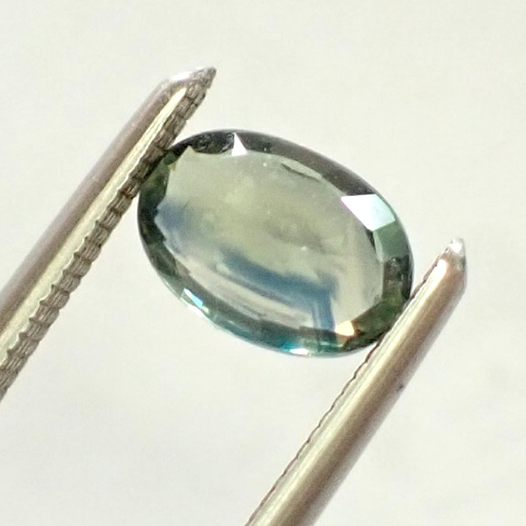 RARE !! SAPHIR BLEU VERT D'AUSTRALIE : 6 mm x 4.3 mm