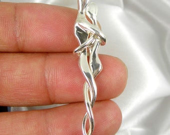 Embraced Couple Man Woman Lovers Pendant, Available in 925 Sterling Silver or 375 9ct 9k or 750 18ct 18k Yellow Gold - P29