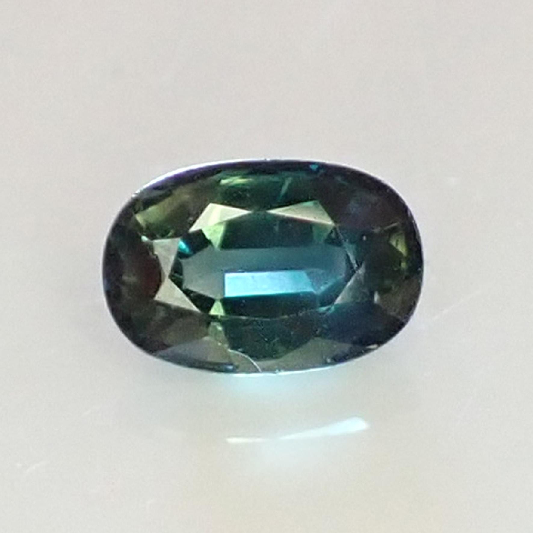 RARE !! SAPHIR VERT BLEU D'AUSTRALIE : 6.2 mm x 4.6 mm ★★ p391.135t