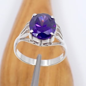 5.40 carats Oval 11x9mm Violet Purple Created Gemstone Solitaire Statement Ring Genuine 925 Sterling Silver, R660
