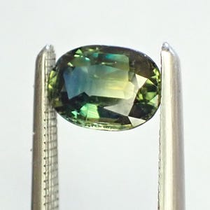 0.73 carat Oval 6.2x4.5x2.8 mm Multi Color Green Blue Yellow Natural Australian Parti Sapphire Loose  Rare Gemstone - OPS202