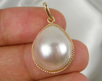 Pear 18x15mm Teardrop White-Pinkish Saltwater Australian Mabe Pearl Encased Pendant Genuine 375 9k 9ct Yellow Gold - MPP30