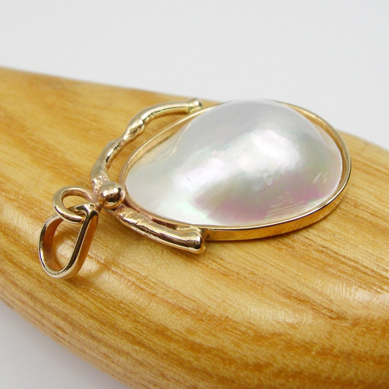 Odd 21x16mm Drop Pear Shape White Color Rainbow Australia Saltwater Mabe Pearl Bezel Drop Pendant Genuine 375 9ct 9k Yellow Gold Pearl39