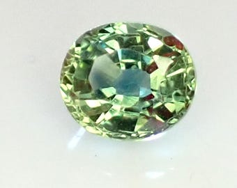 SAPHIR VERT JAUNE D'AUSTRALIE : 6.8 mm x 5 mm