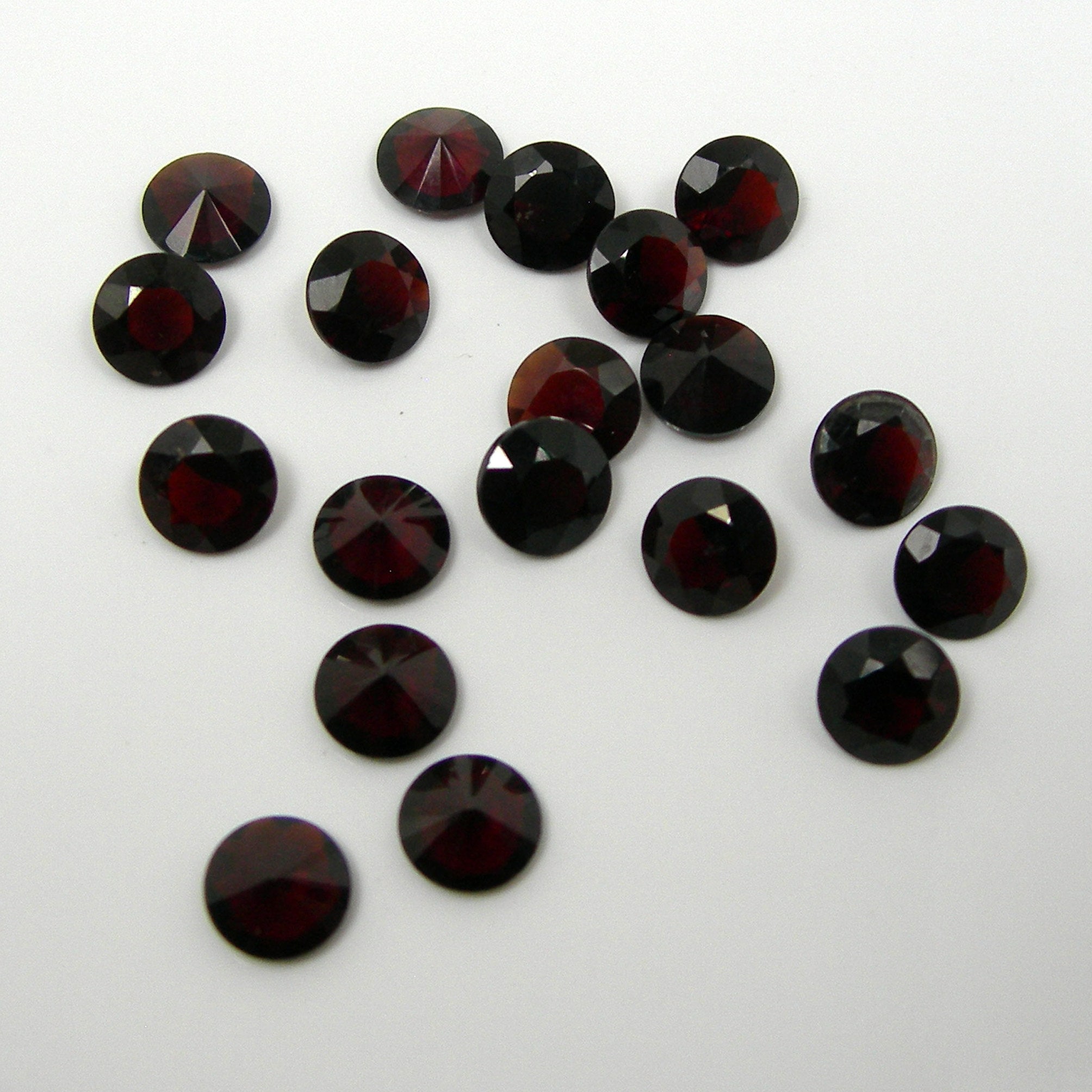 Cuore Di Granato Rosso Da 6 Mm: Pietra Preziosa Sfaccettata Sciolta Per - Foto 5