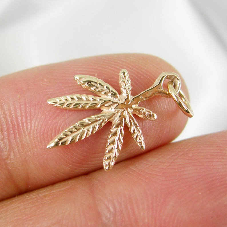Marijuana Leaf Plant Charm Pendant Genuine 375 9ct 9k or 750 18ct 18k Yellow Gold - C2003 image 9